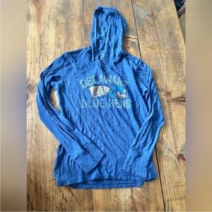University of Delaware Blue Hens Hoodie Long Sleeve TShirt Size M